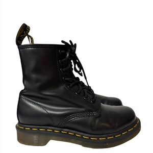 Dr. Martens Women’s Black Lace Up Moto Combat Boots Size 5